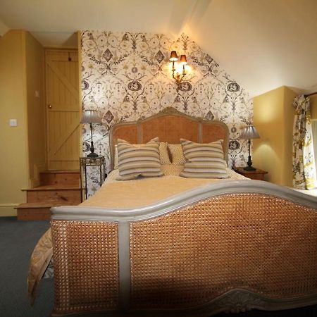 The Coach House Villa วิทบี ภายนอก รูปภาพ